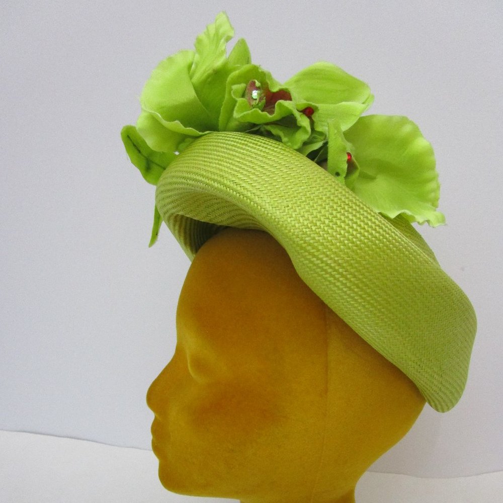 Jack McConnell Chartreuse Straw Hat Molded Torque Silk Orchid Church Percher - Picture 3 of 8